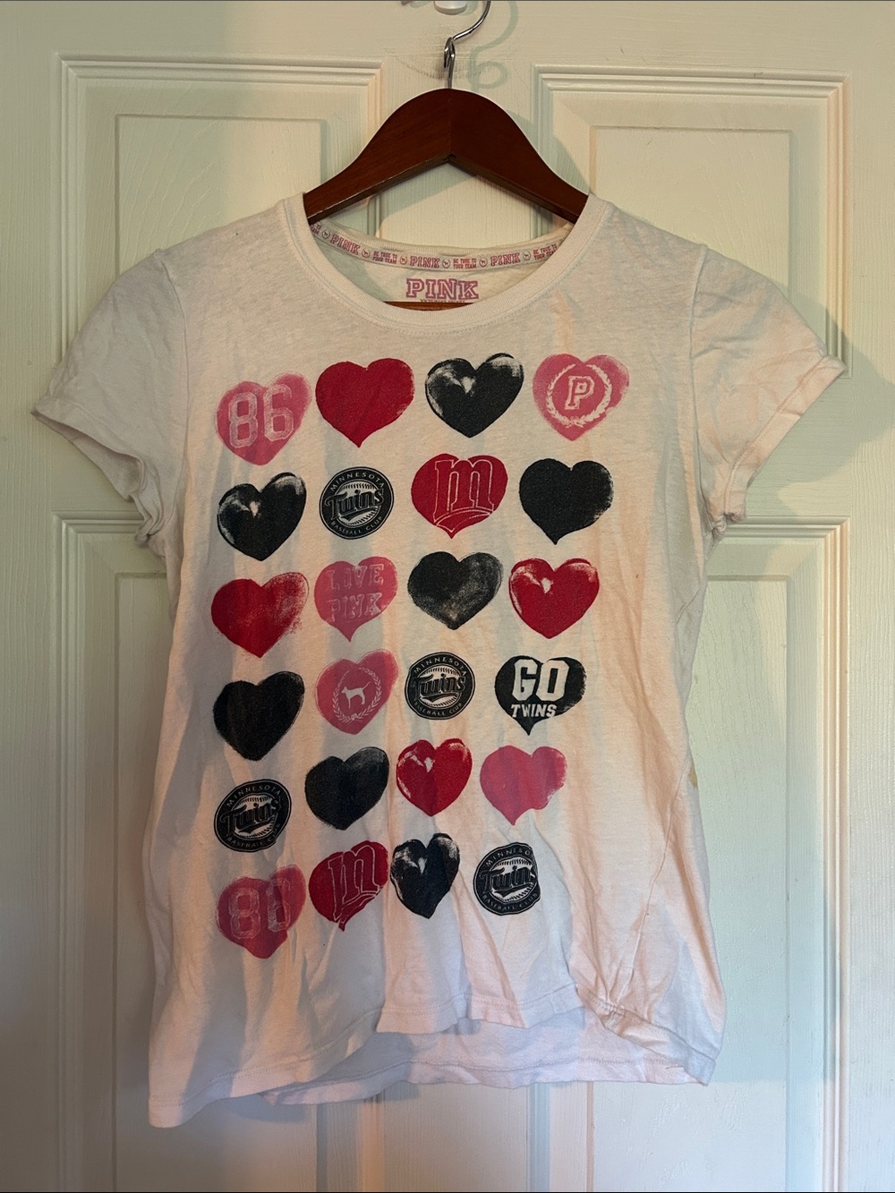 PINK Victoria's Secret Minn Twins White Womens Tee with Pink Blue Hearts
